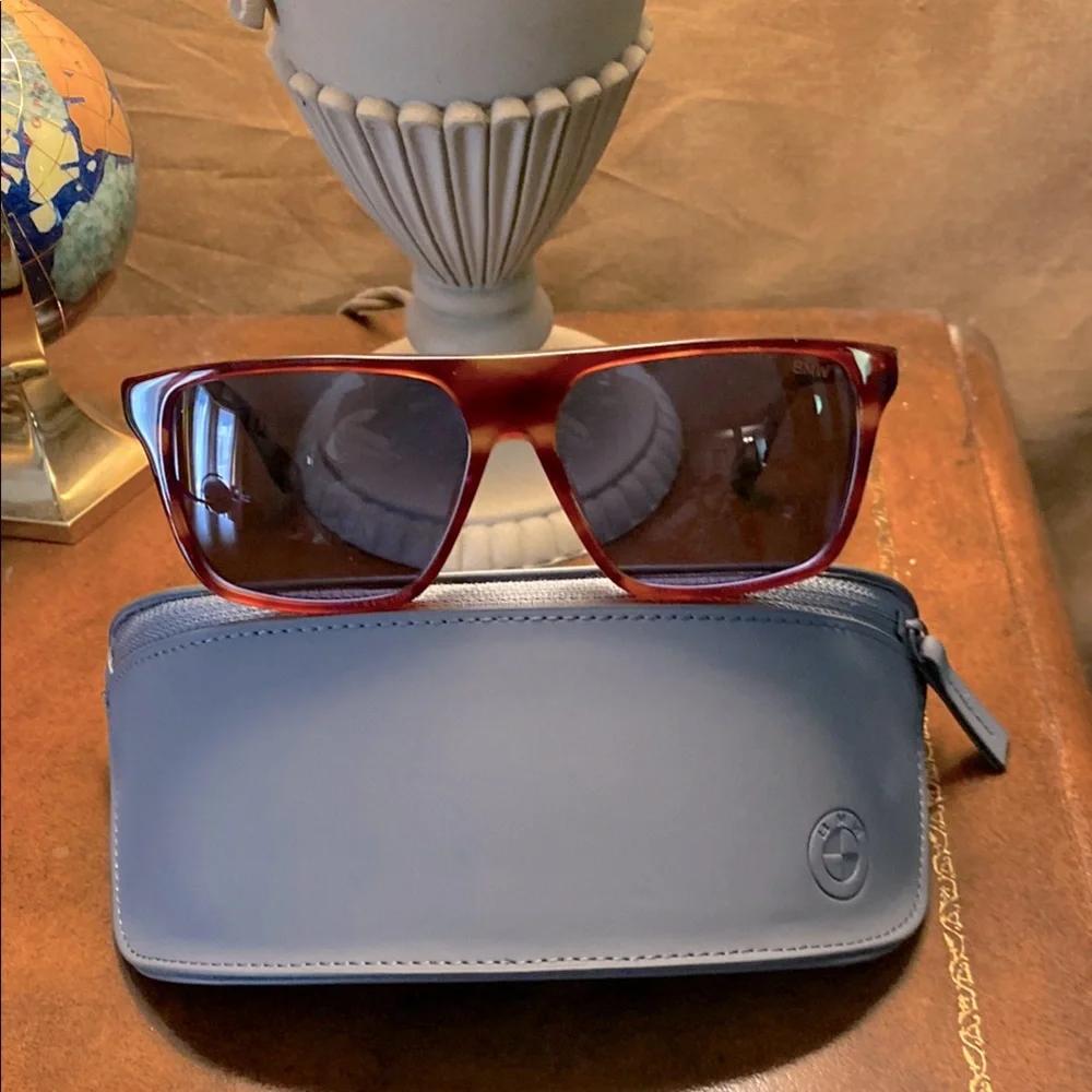 BMW New “tortoise” and bluish lens Sporty Sunglasses